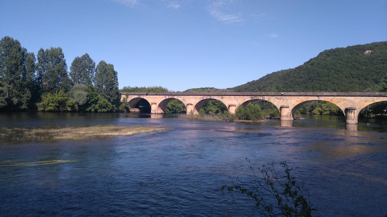 Hotel Restaurant La Traverse Cénac-et-Saint-Julien المظهر الخارجي الصورة